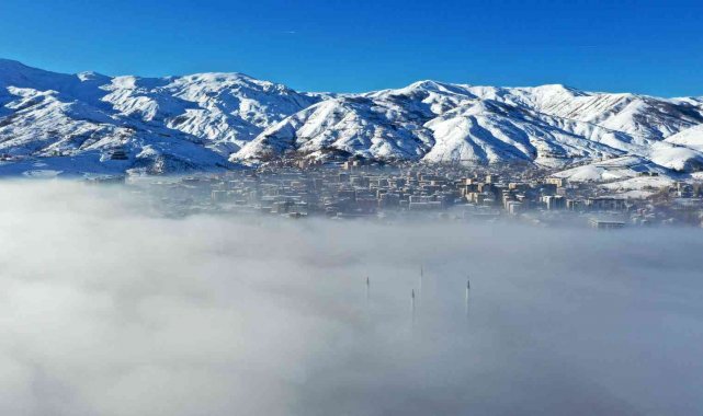Muş&#039;ta sisle gelen eşsiz manzara