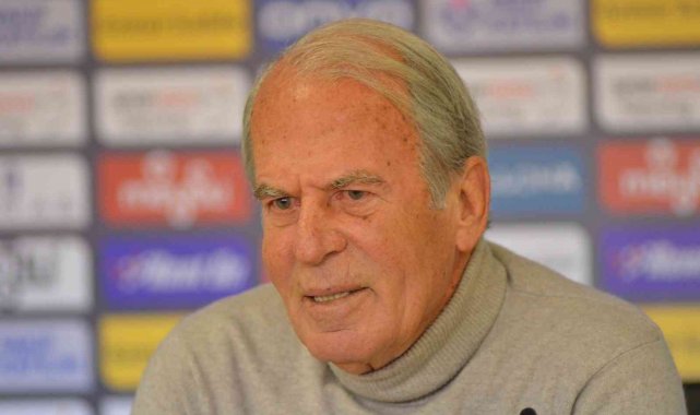 Mustafa Denizli: "Bulunduğumuz yerden çıkmak için mücadele edeceğiz"