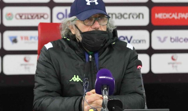 Mustafa Reşit Akçay: "Görevimden ayrılıyorum"