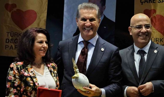 Mustafa Sarıgül: &quot;Baykal&#039;a baş kaldırdık başımıza gelmeyen kalmadı&quot;