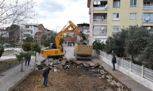 Nazilli Belediyesi Turan Mahallesi&#039;nde yol yenileme çalışmalarına devam ediyor