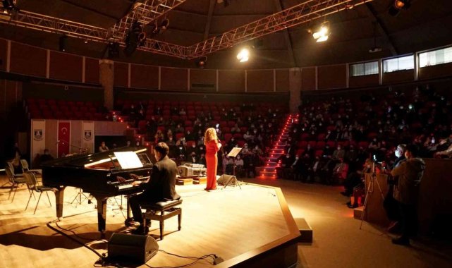 Nazım Hikmet'in 120'inci yaş günü Bodrum'da kutlandı