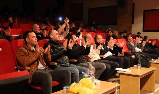 Nazım&#039;ın şiirleri Turgutlu&#039;da yankılandı