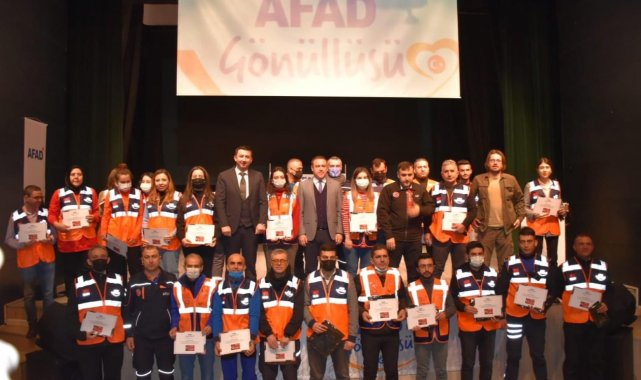 Niğde'de bin 803 AFAD gönüllüsüne kimlik verildi