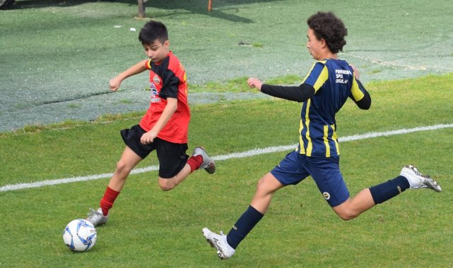 Nilüfer Kupası'nda şampiyon Özlücespor