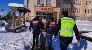 Nitelikli yağma suçundan aranan hükümlü yakalandı