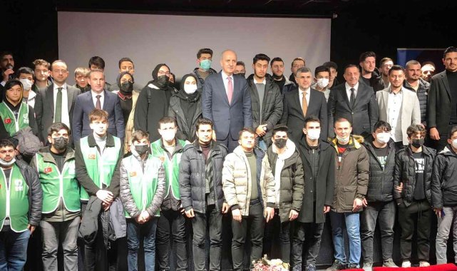 Numan Kurtulmuş'tan Sultanbeylili üniversite öğrencilerine müjde