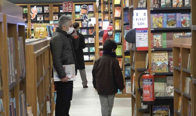 Öğrencilerin karne hediyesi kitapla sınırlı değil