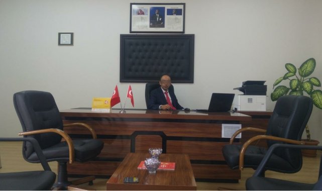 Öğrencinin ağabeyi, okul müdürünü omzundan bıçakladı