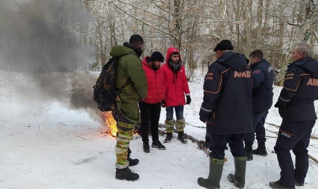 Ormanda kaybolan 4 kişi, 10 saat sonra bulundu