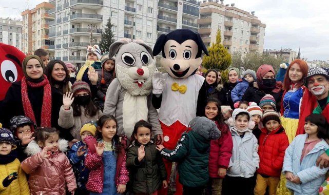 Osmaniye'de öğrenciler yarıyıl tatiline eğlenerek girdi