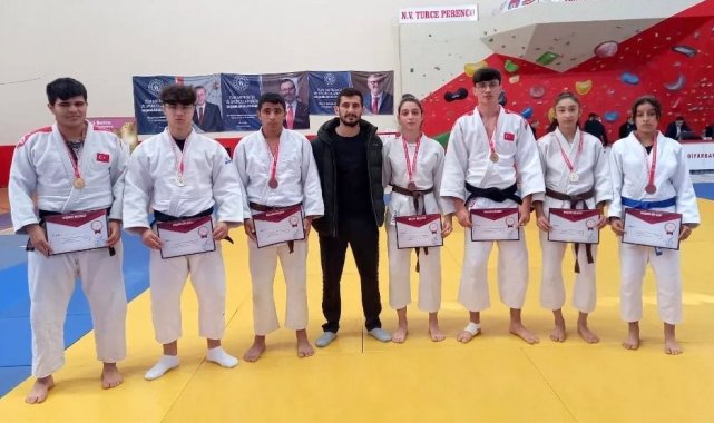 Osmaniyeli judocular Diyarbakır'dan madalyalarla döndü