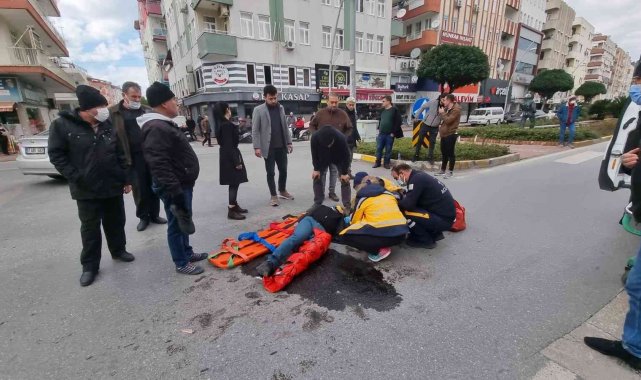 Otomobil ile motosiklet kavşakta çarpıştı: 1 yaralı