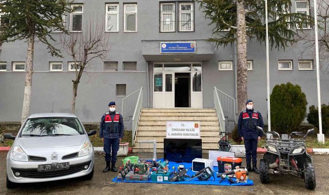 Otomobil ve ATV hırsızları jandarmada tarafından kıskıvrak yakalandı