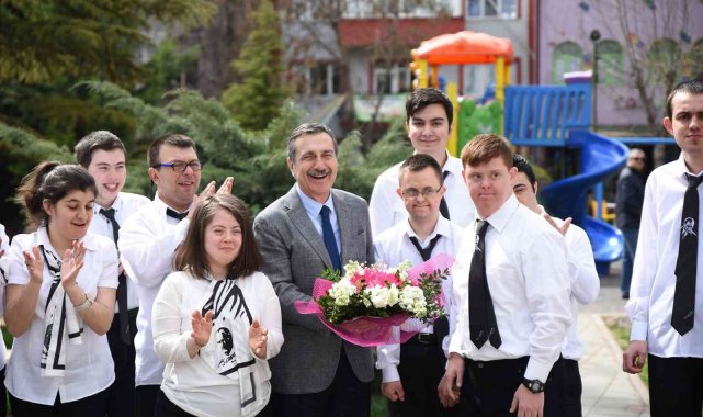 Özel bireyler Gökkuşağı Kafe ile çok mutlu