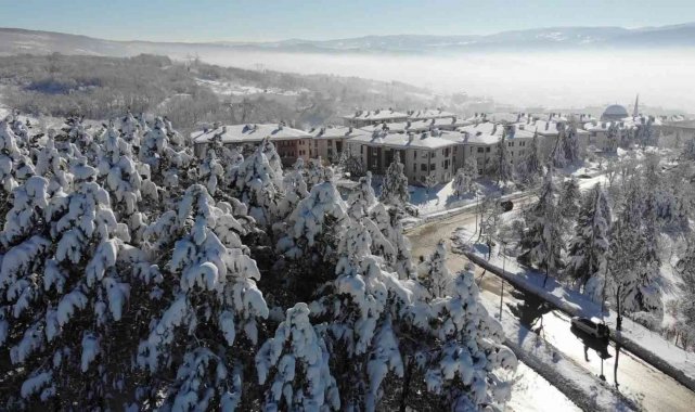 Özlenen kar düştü, kentte kartpostallık görüntüler ortaya çıktı