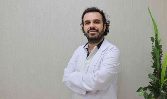 Paket yiyecekler, doymuş yağ ve aşırı süt tüketimi akne oluşumunu tetikliyor