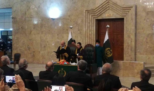 Pakistan'da ilk kadın Yüksek Mahkeme Yargıcı seçildi