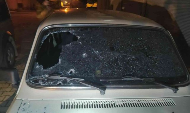 Park halindeki otomobile silahlı saldırı