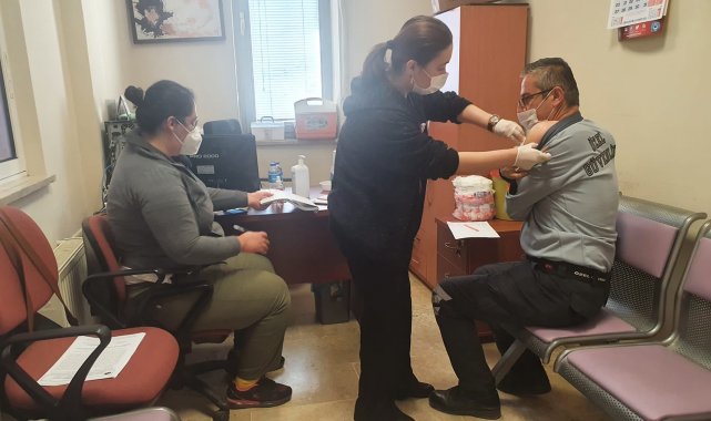 PAÜ'de mobil aşı uygulaması ile 3 bin kişi aşılandı