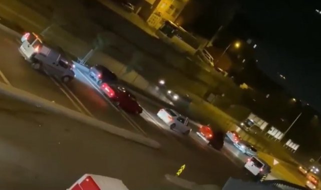 Pendik&#039;te asker konvoyundaki drift kazası kamerada