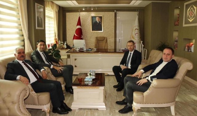 Pervari Kaymakamı Yerlikaya&#039;dan Hizan Kaymakamı Yelek&#039;e ziyaret