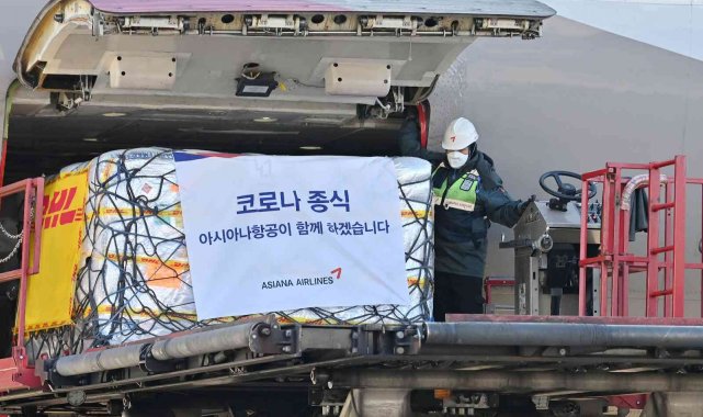 Pfizer'in Covid-19 hapları Güney Kore'ye teslim edildi