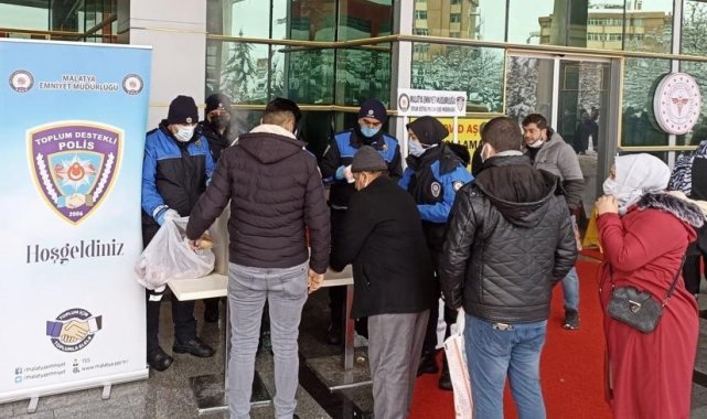 Polisten hasta yakınlarına sıcak çorba