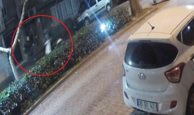 Polisten kaçan motosikletliye güvenlik görevlisinden tekme