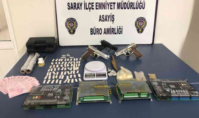 Polisten uyuşturucu, hırsızlık ve kalpazanlığa darbe