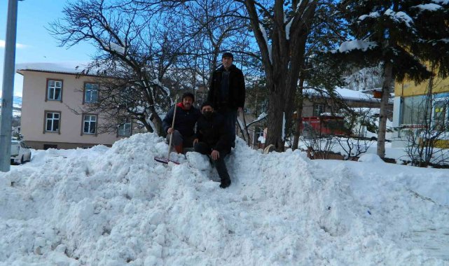Posof Kar'a gömüldü