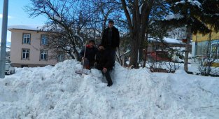 Posof Kar'a gömüldü