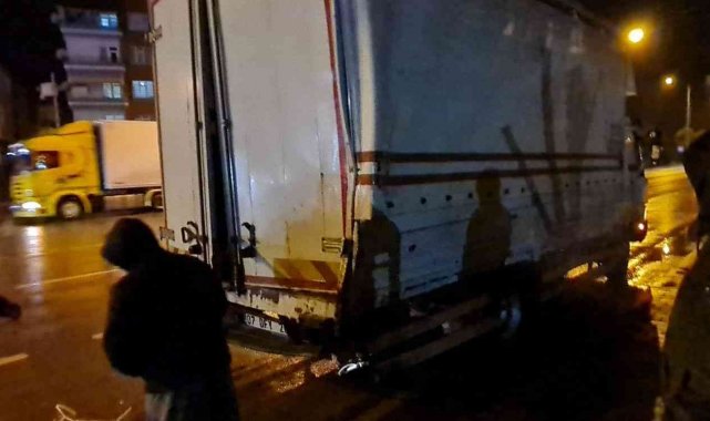 Pozitif olduğunu öğrenen tır sürücüsü kaza yaptı