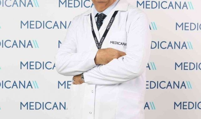 Prof. Dr. Reşit Mıstık: "Korona virüs yayılmaya devam ettiği sürece yeni varyant ve mutasyonlar göreceğiz"