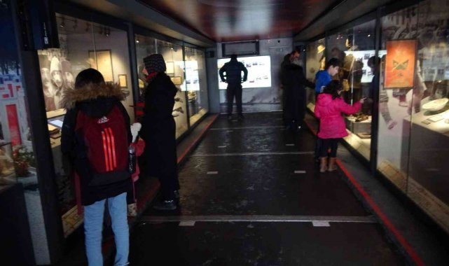 "Çanakkale Savaşları Mobil Müze Tırı" Muş'ta