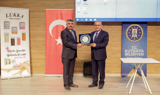 "Esnaflarımızın yanındayız"