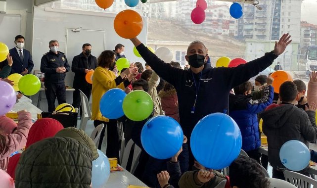 "Gezici Motivasyon ve Eğitim Tırı" Ankara'da öğrencilerle buluştu