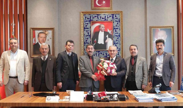 "Muhtarlarımız, mahallelerdeki gözümüz ve sesimizdir"