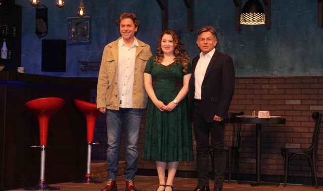 &quot;Peynirli Yumurta&quot; isimli tiyatro oyunu seyirciyle buluşuyor