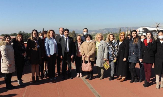 Rektör Aldemir Cumhurbaşkanı Erdoğan&#039;ın programında görev alan personeli yemekte ağırladı