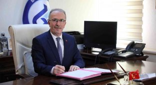 Rektör Uzun'un 'Gazeteciler Günü' mesajı