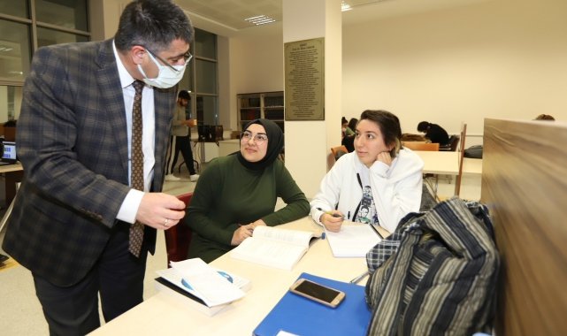 Rektör'den öğrencilere moral ziyareti