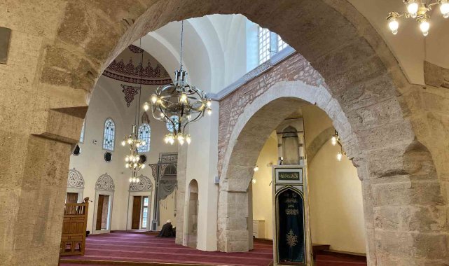 Restorasyonu tamamlanan Fethiye Camii yeniden ibadete açıldı
