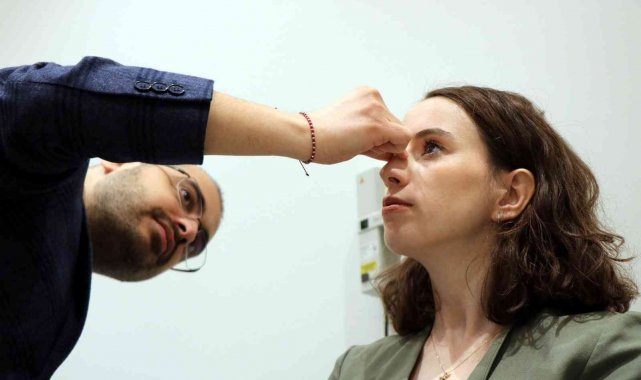 Rinoplasti uzmanlarına en çok sorulan soru: "Estetikten sonra burnum düşer mi"