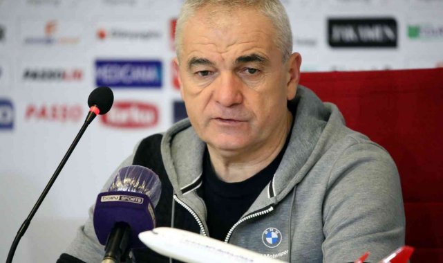 Rıza Çalımbay: "Bu oyunla maçın kazanmamız gerekiyordu"