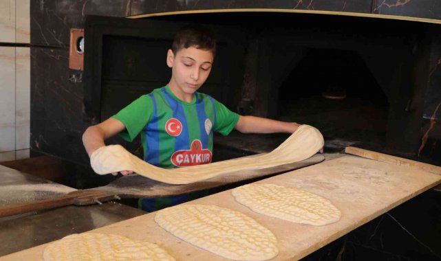 Rizeli genç fırıncı, ustalara taş çıkarıyor