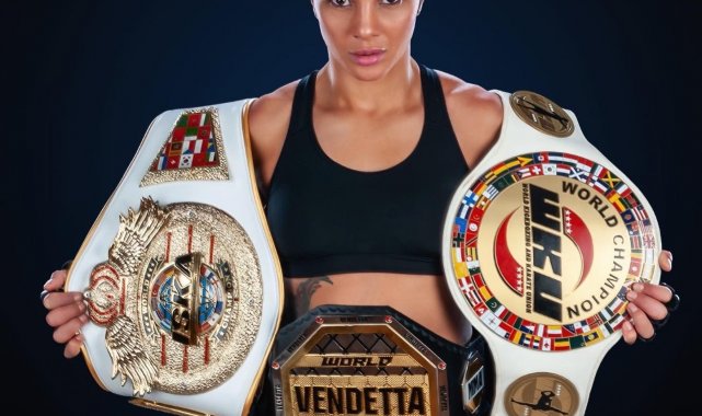 Sabriye Şengül İstanbul'da kafes dövüşüne çıkıyor