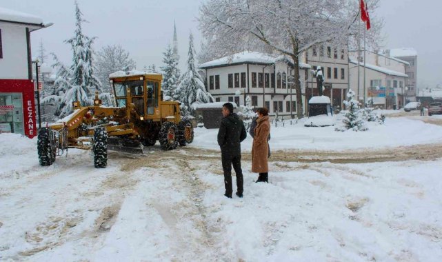 Safranbolu ilçesine 60 yılın rekor kar yağışı gerçekleşti