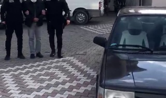 Sahte küpeleri satmaya çalışırken suçüstü yakalandı