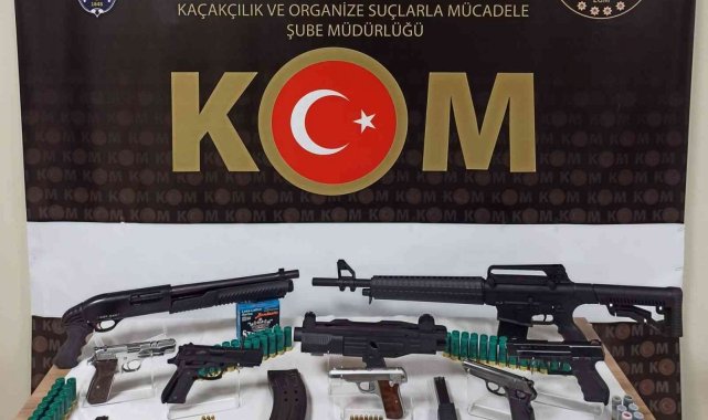 Sakarya'da 6 bin 740 adet cinsel içerikli hap ele geçirildi